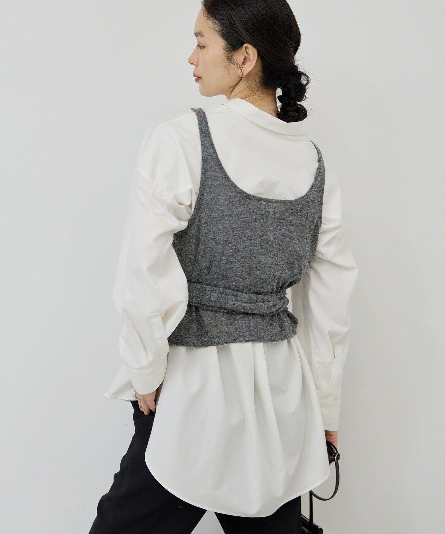 【套裝搭配】交叉領針織衫