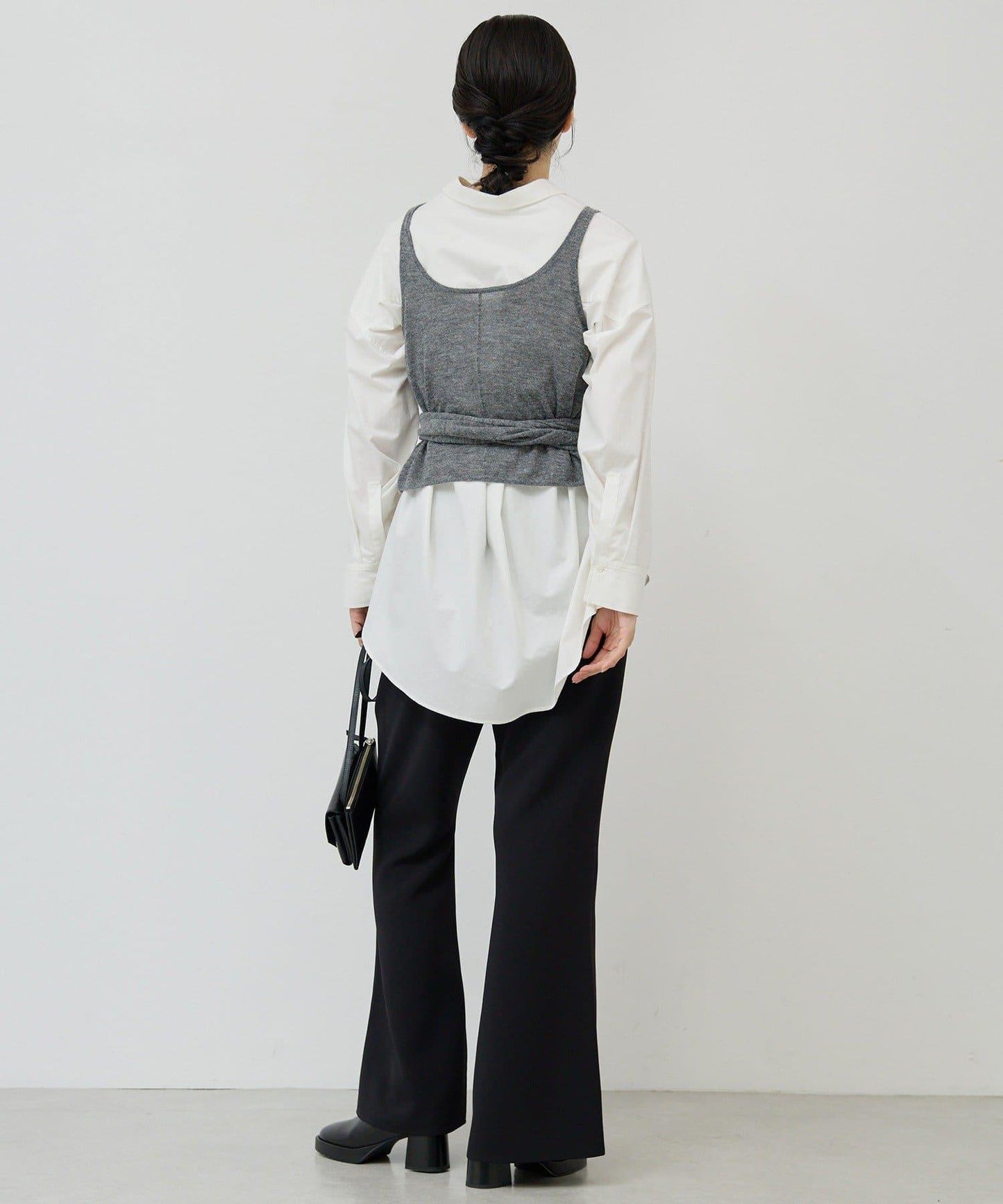 【套裝搭配】交叉領針織衫