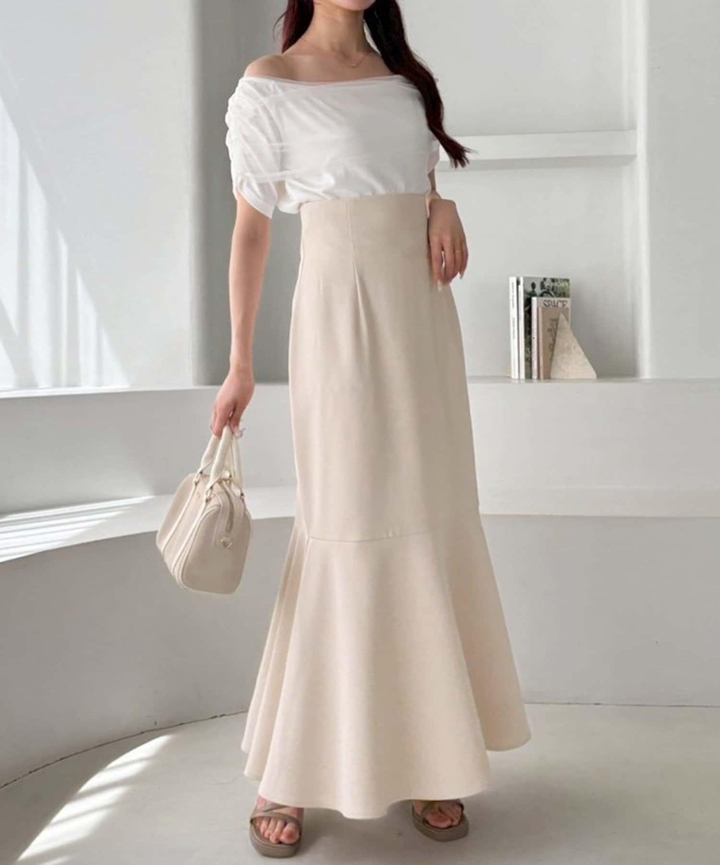 【一件接一件】露肩上衣