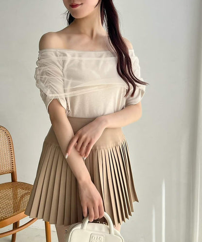 【一件接一件】露肩上衣