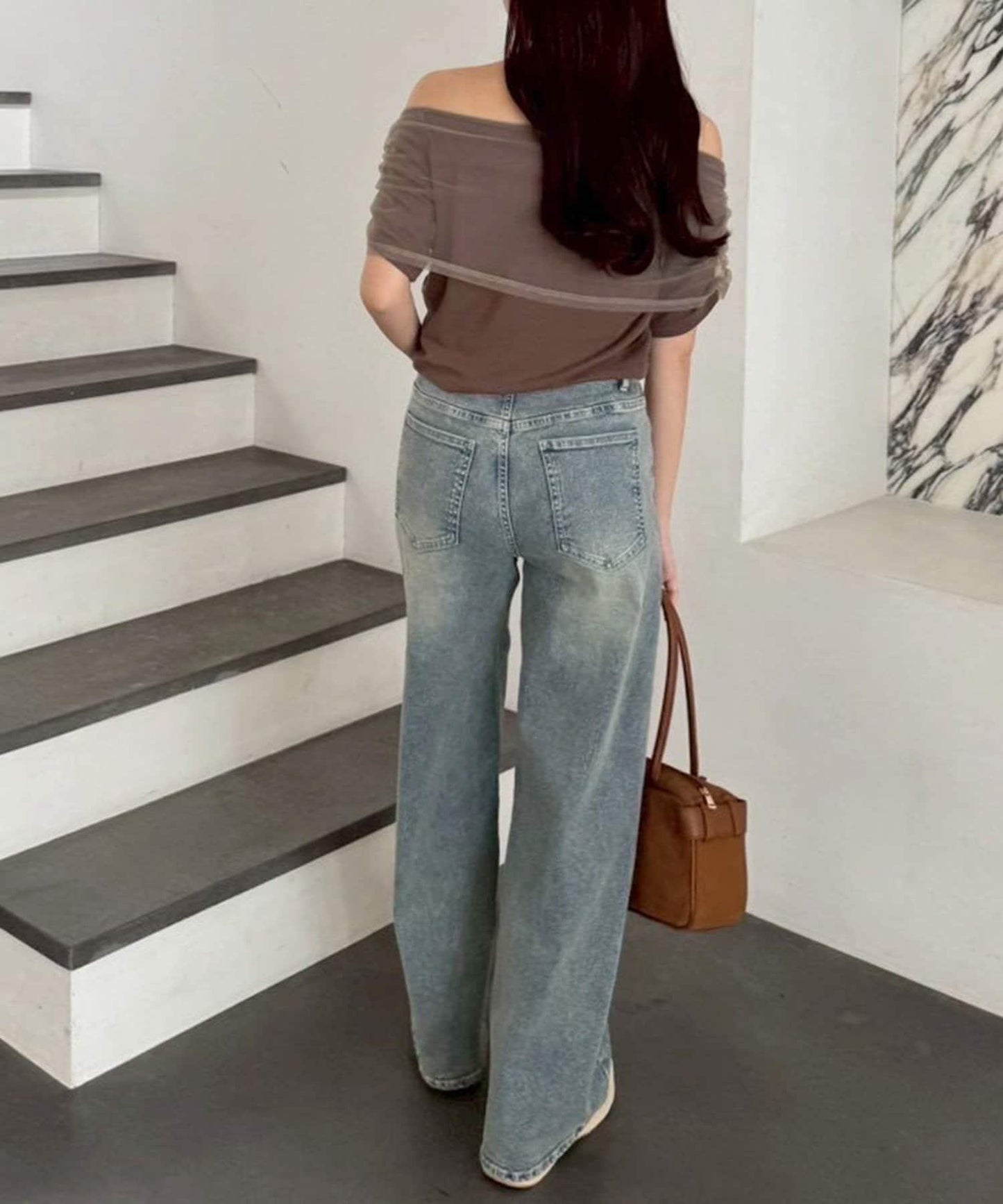 【一件接一件】露肩上衣