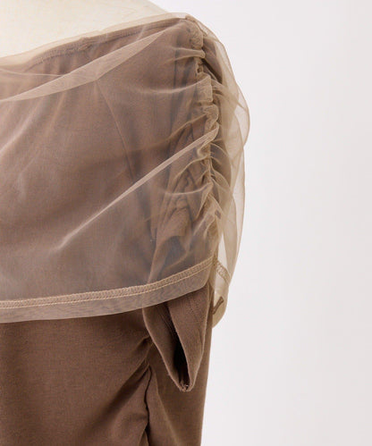 【一件接一件】露肩上衣