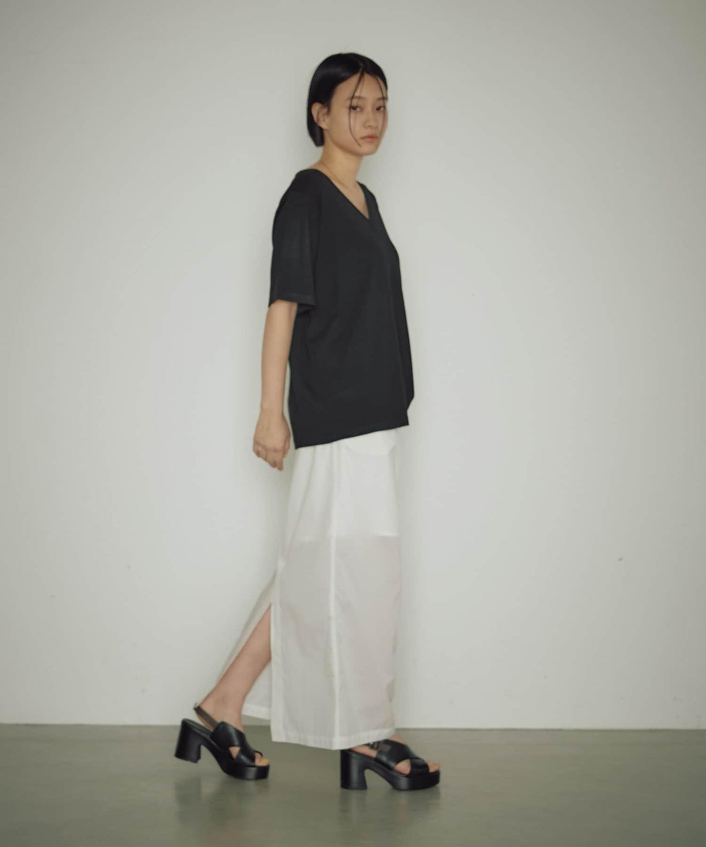 【自然風】透明尼龍緊身裙