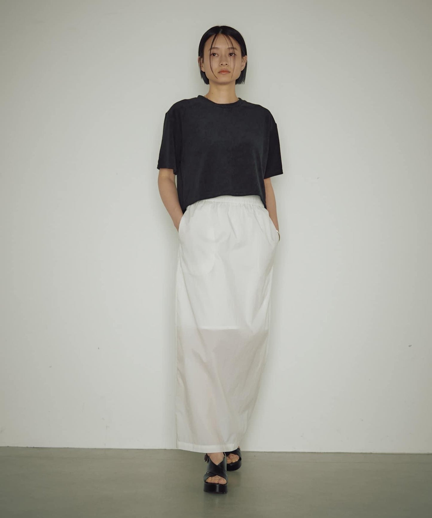 【自然風】透明尼龍緊身裙