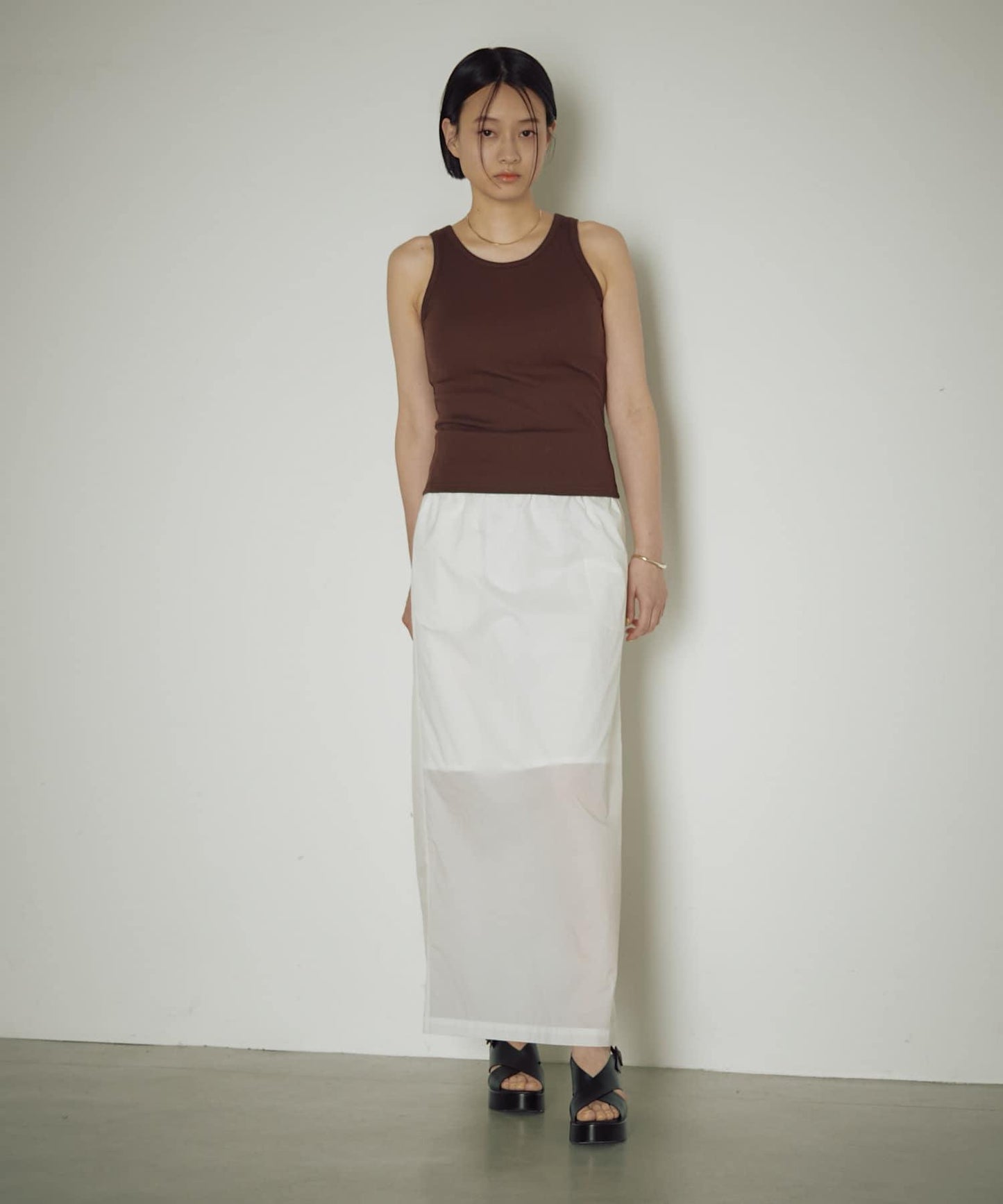 【自然風】透明尼龍緊身裙