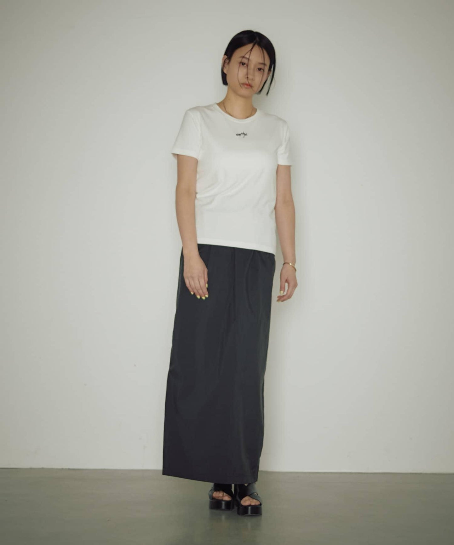 【自然風】透明尼龍緊身裙