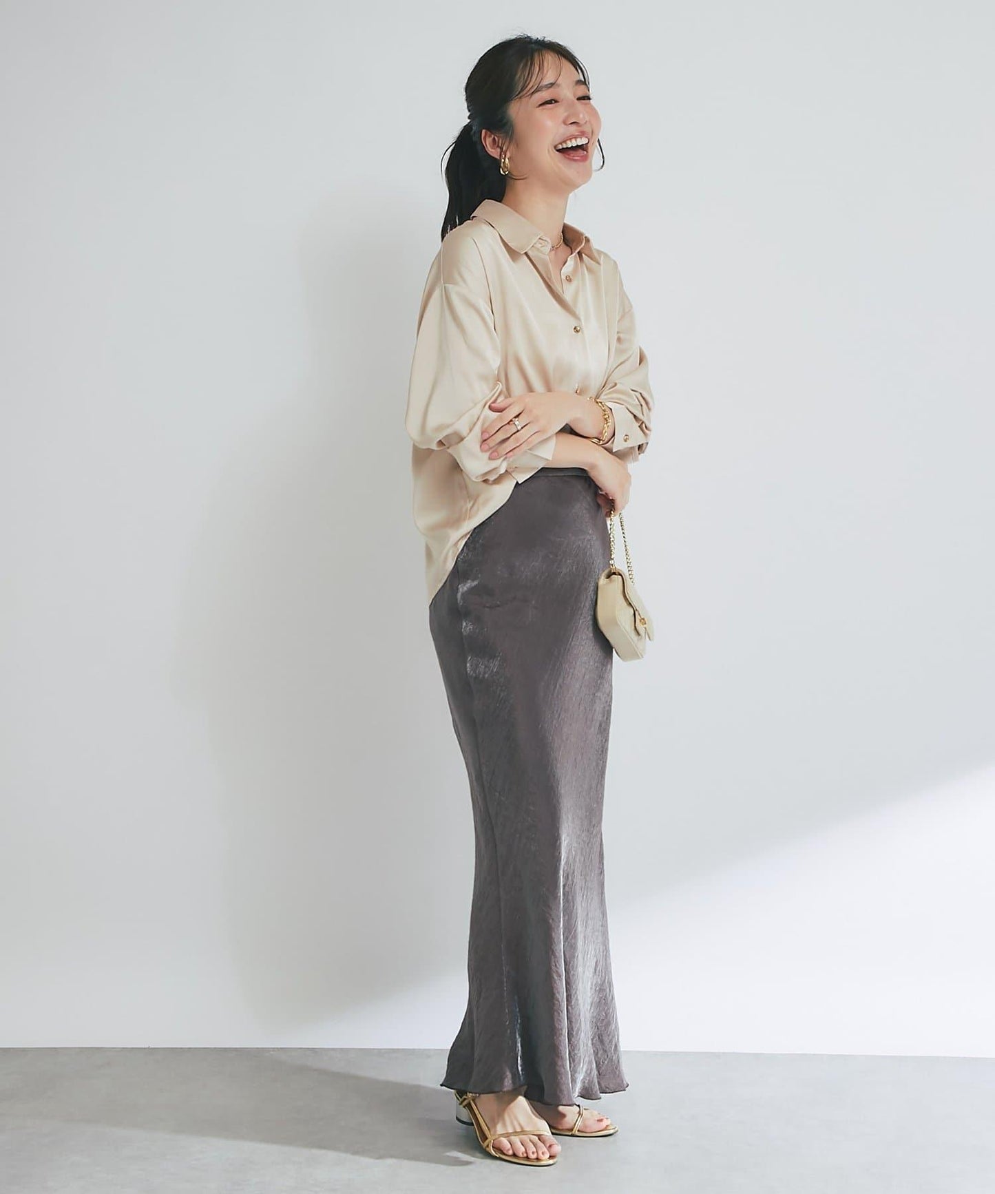 【美人顯瘦襯衫】輕瑩緞襯衫