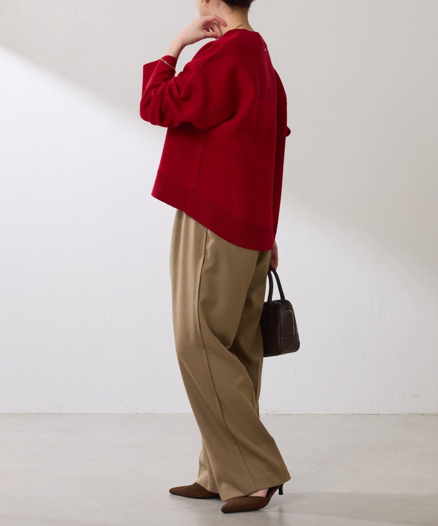 【人氣系列】仿羊毛圓下襬針織衫