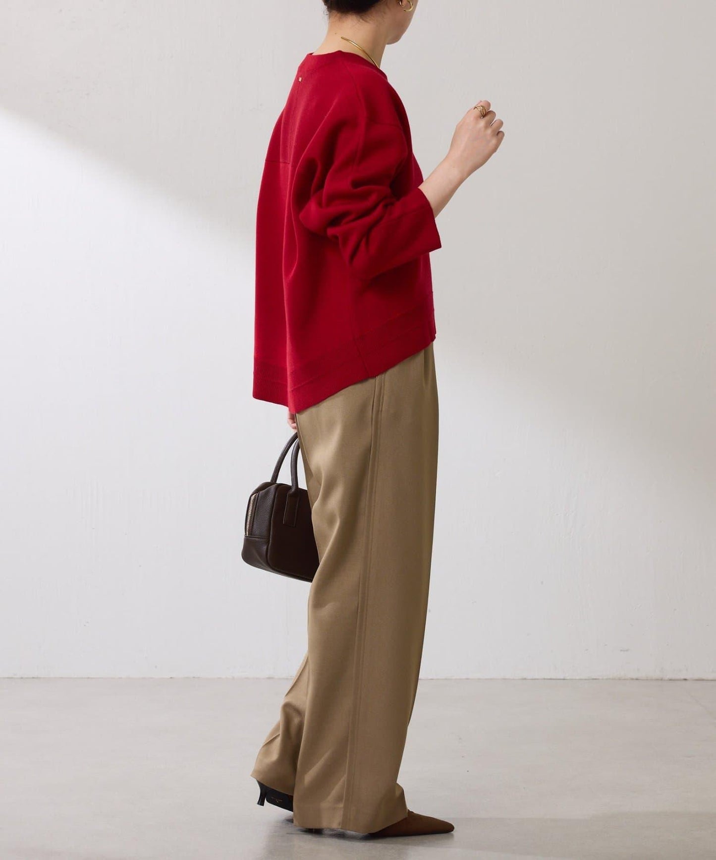 【人氣系列】仿羊毛圓下襬針織衫