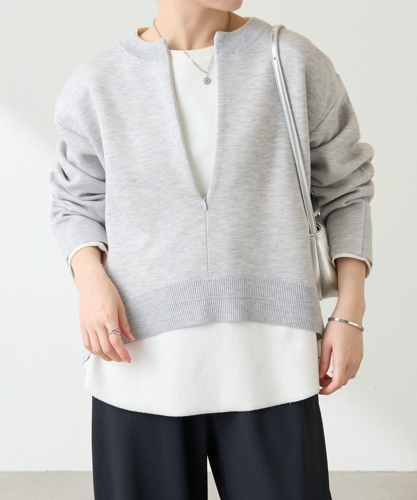 【人氣系列】仿羊毛圓下襬針織衫