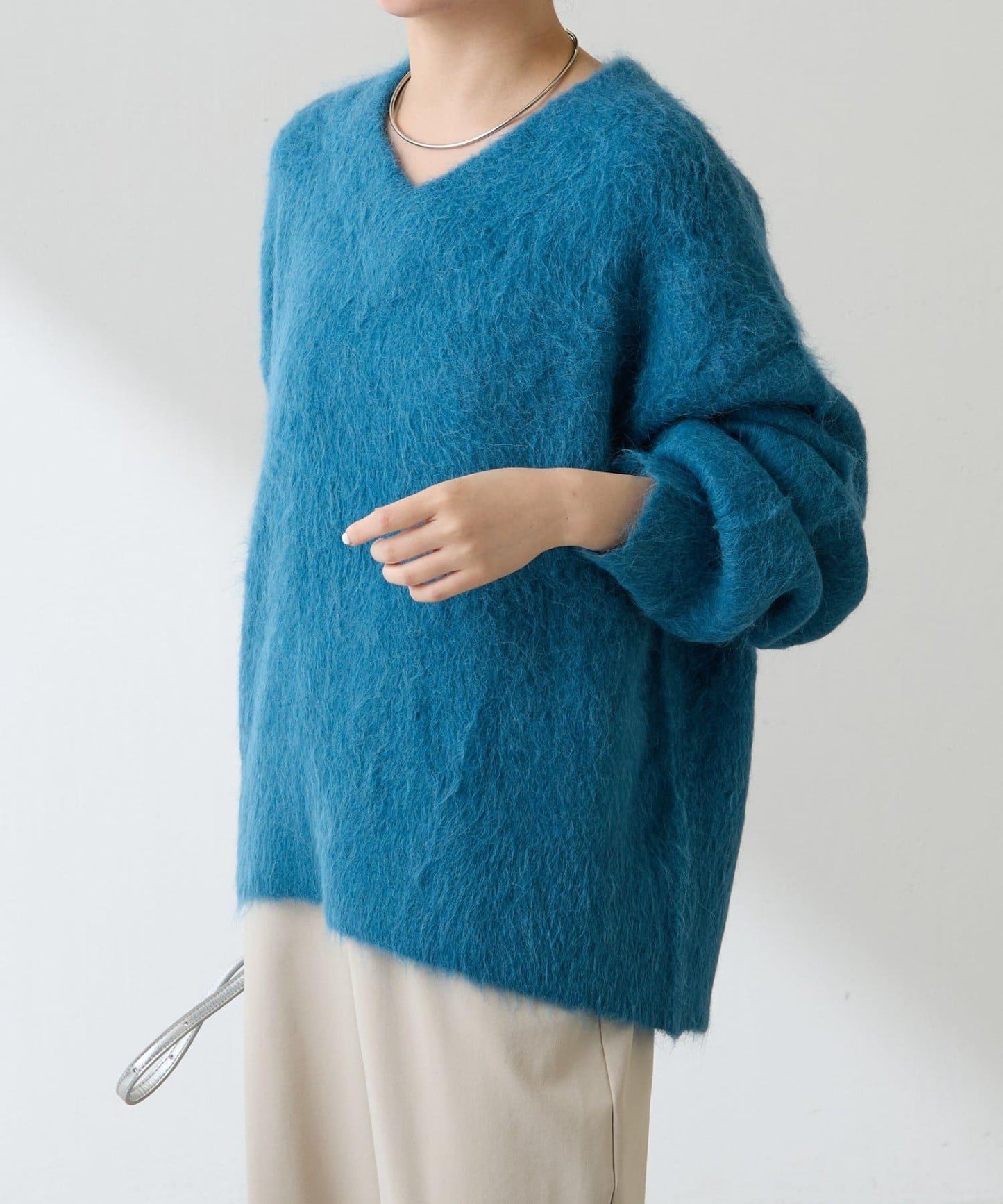 羊駝混紡V領針織衫