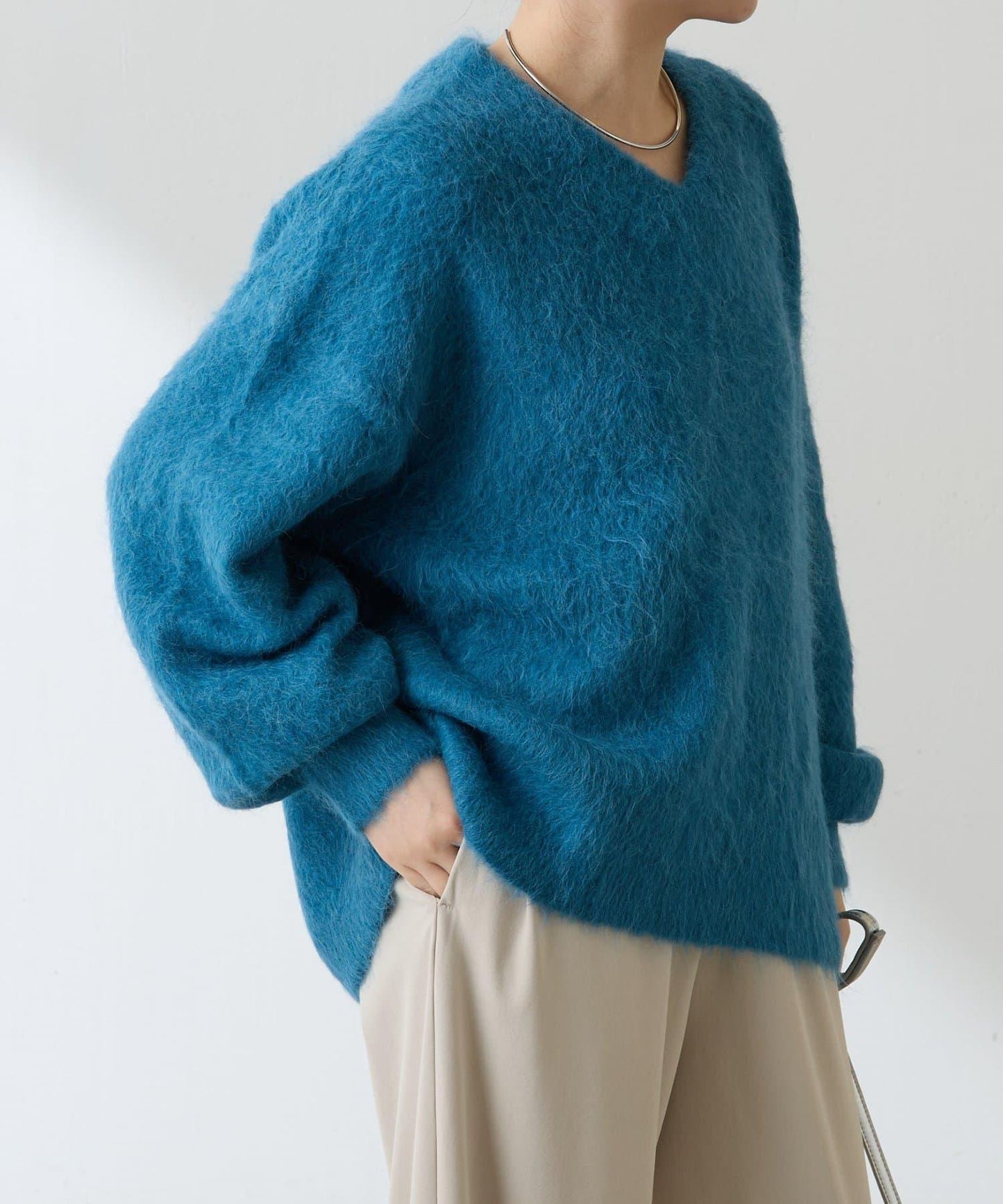 羊駝混紡V領針織衫