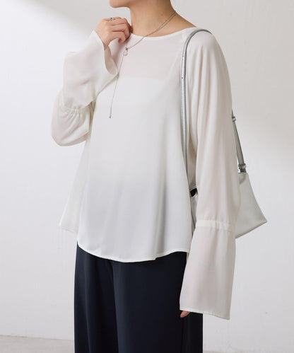 【搭配利器/分層單品】袖口喇叭緞面襯衫