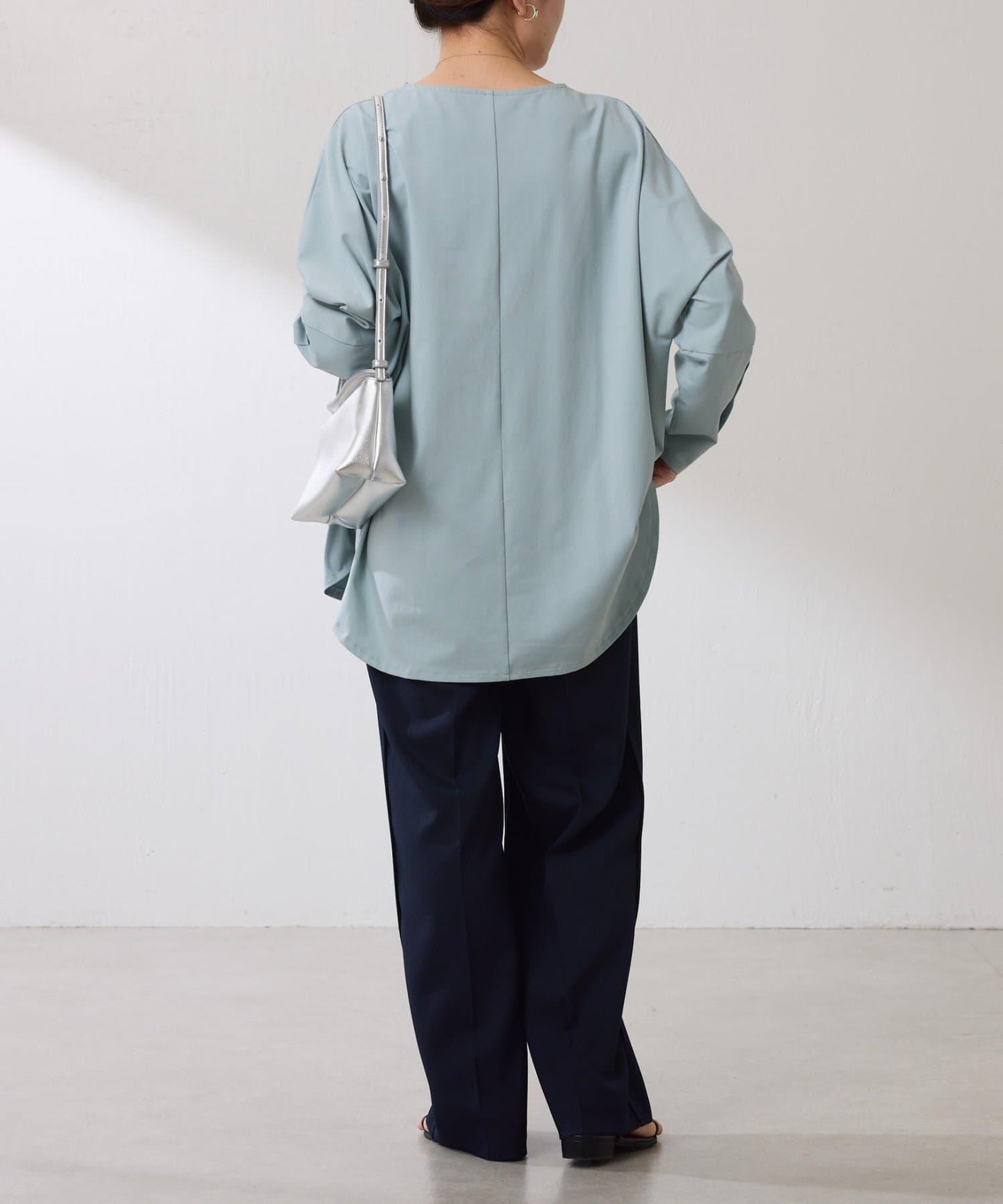 【冰感/彈性】袖釦圓領T恤