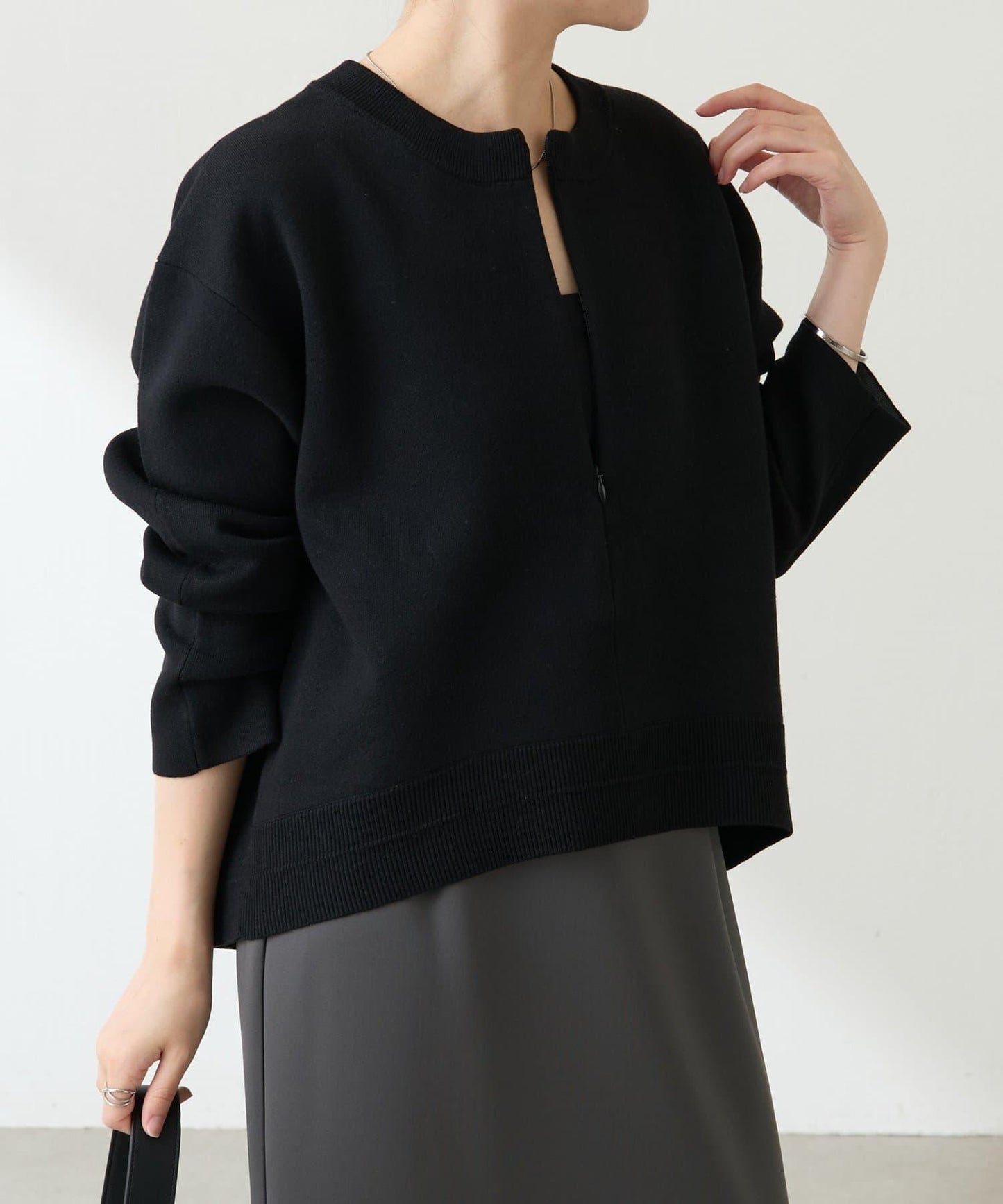 【人氣系列】仿羊毛圓下襬針織衫