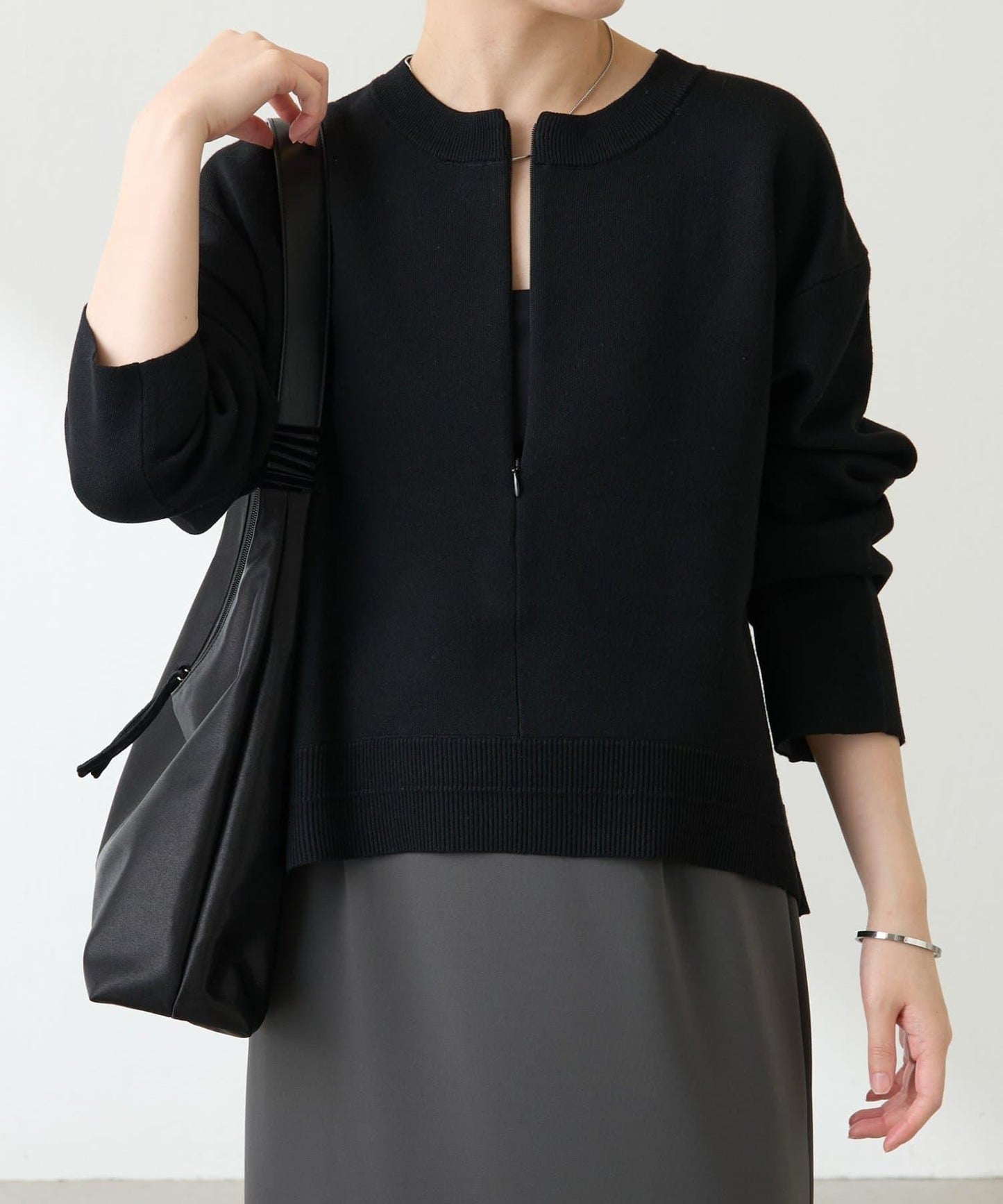 【人氣系列】仿羊毛圓下襬針織衫