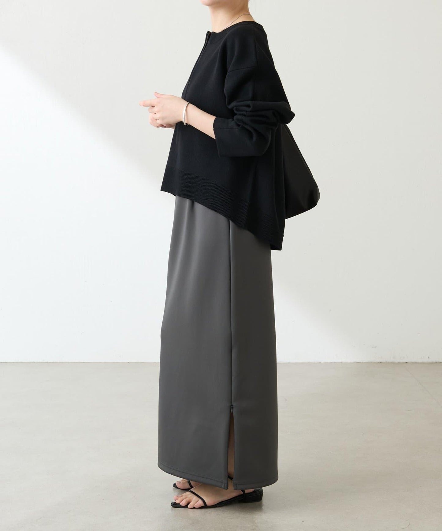 【人氣系列】仿羊毛圓下襬針織衫