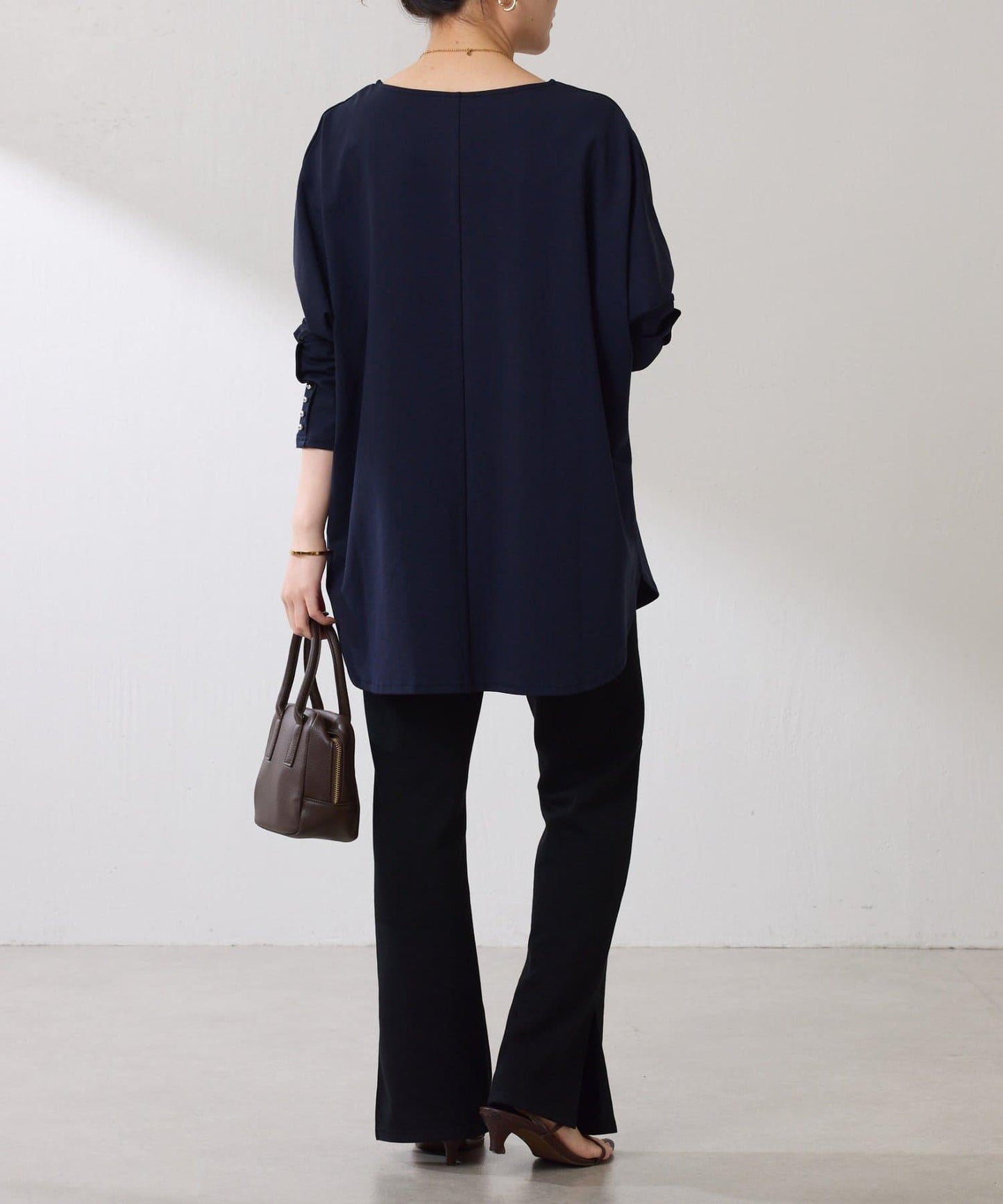 【冰感/彈性】袖釦圓領T恤