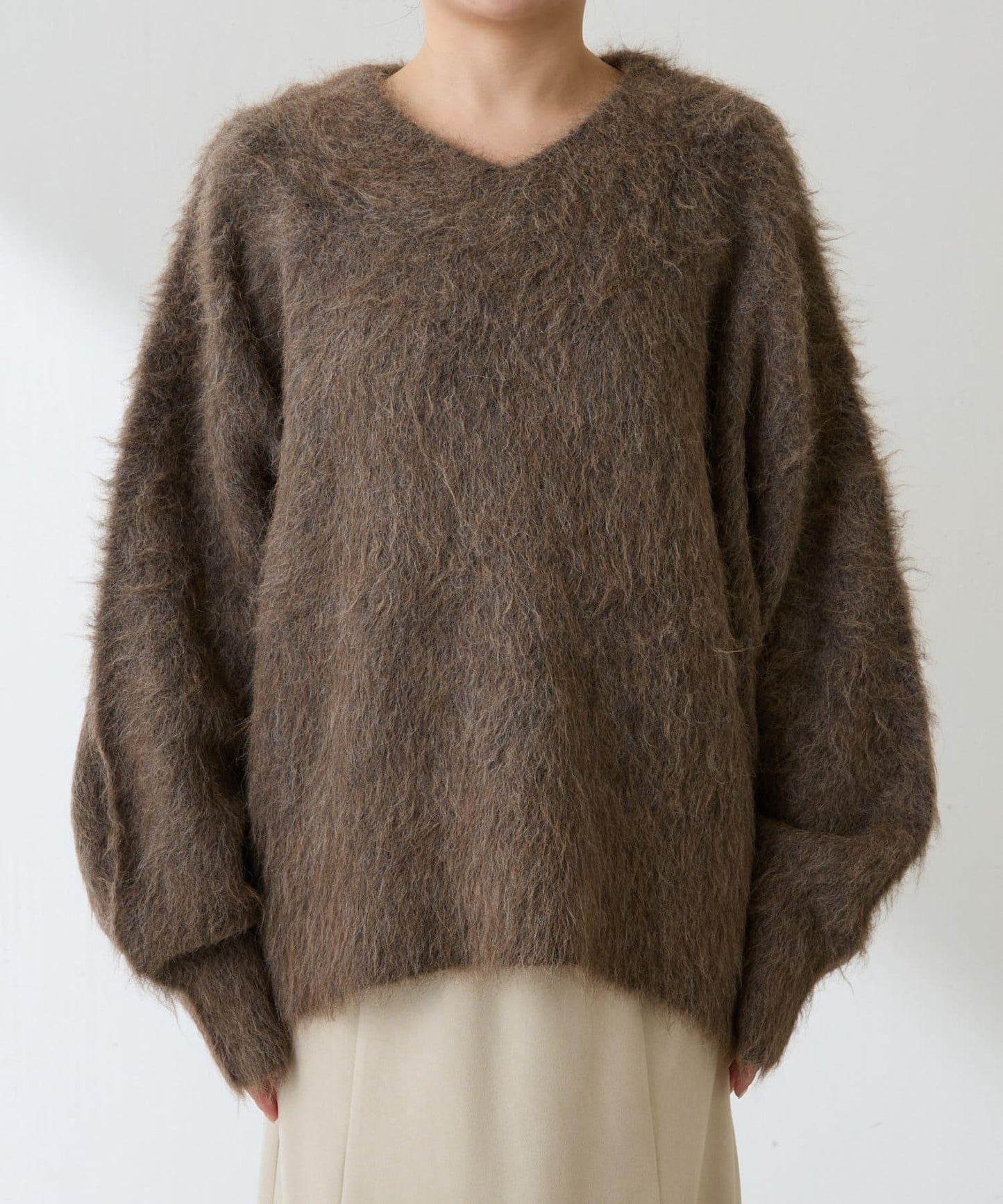 羊駝混紡V領針織衫