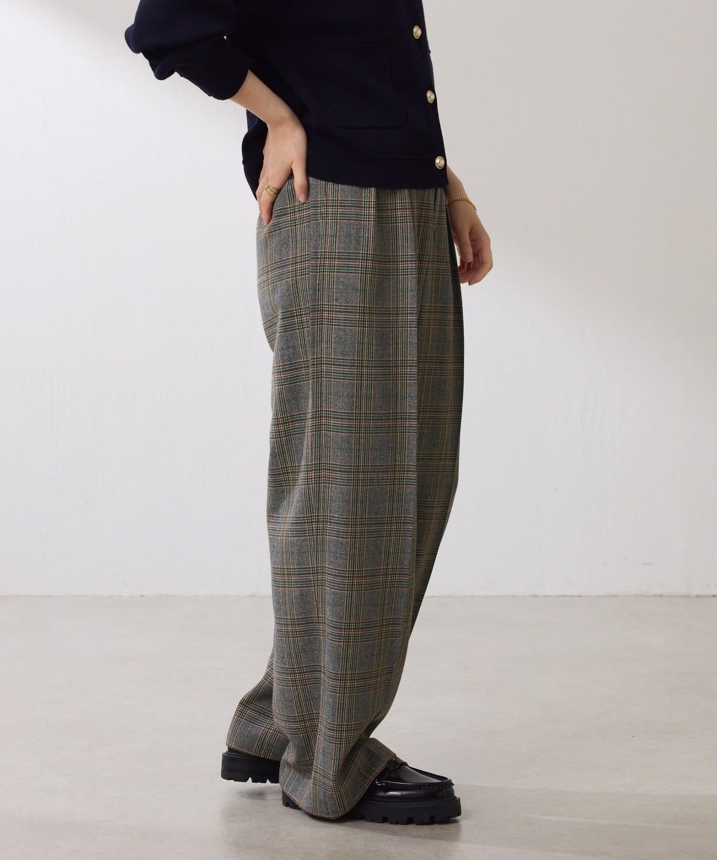 【復古/修飾腿部線條】羊毛感折褶褲/卡塞特服