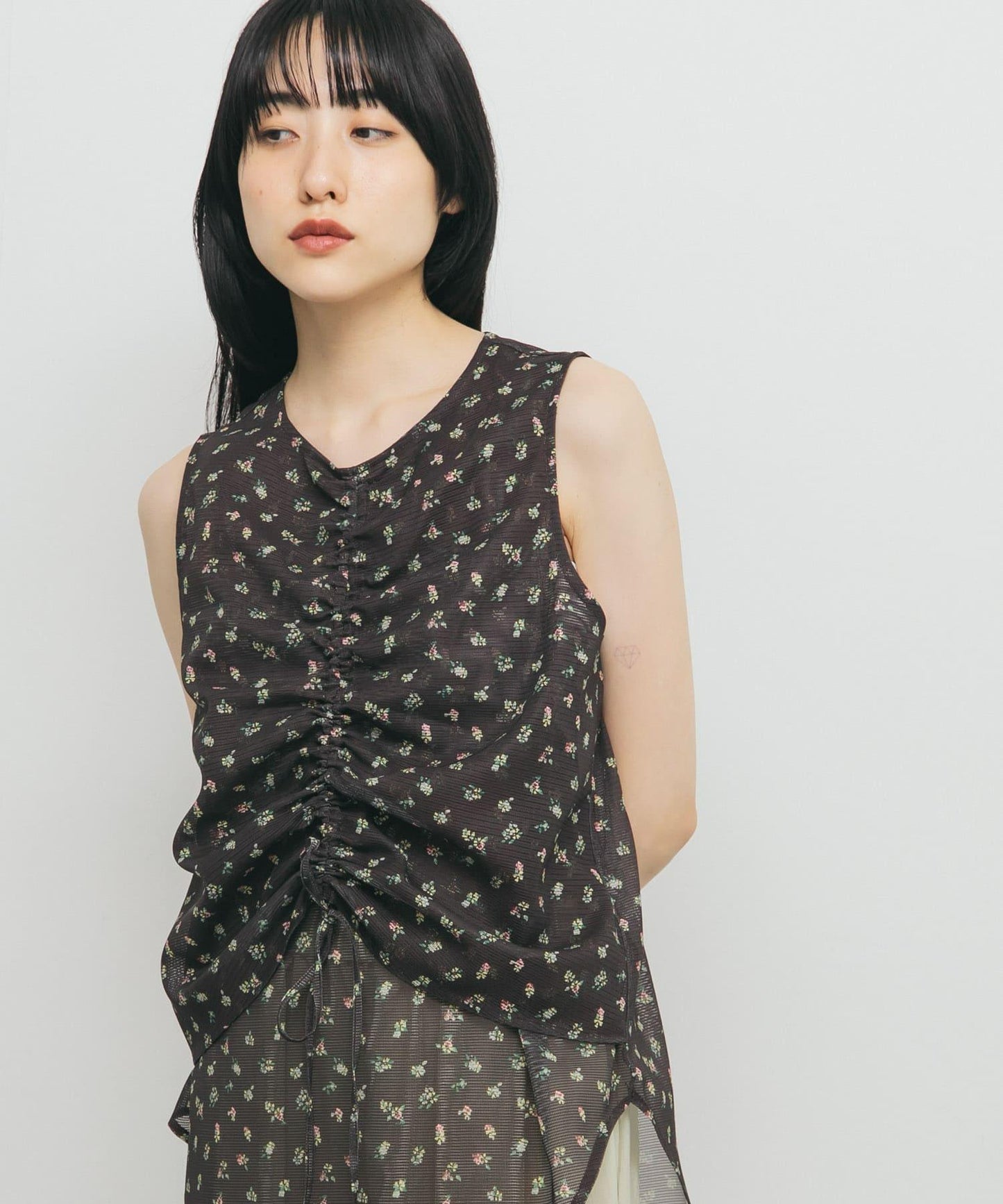 花卉印花網紗上衣