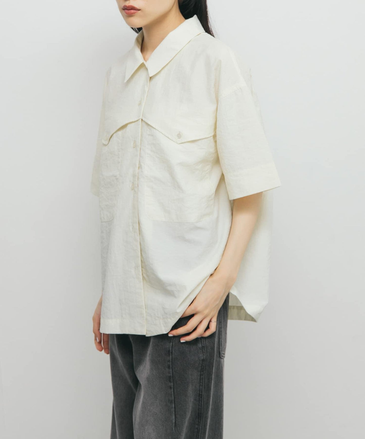 口袋設計寬鬆襯衫