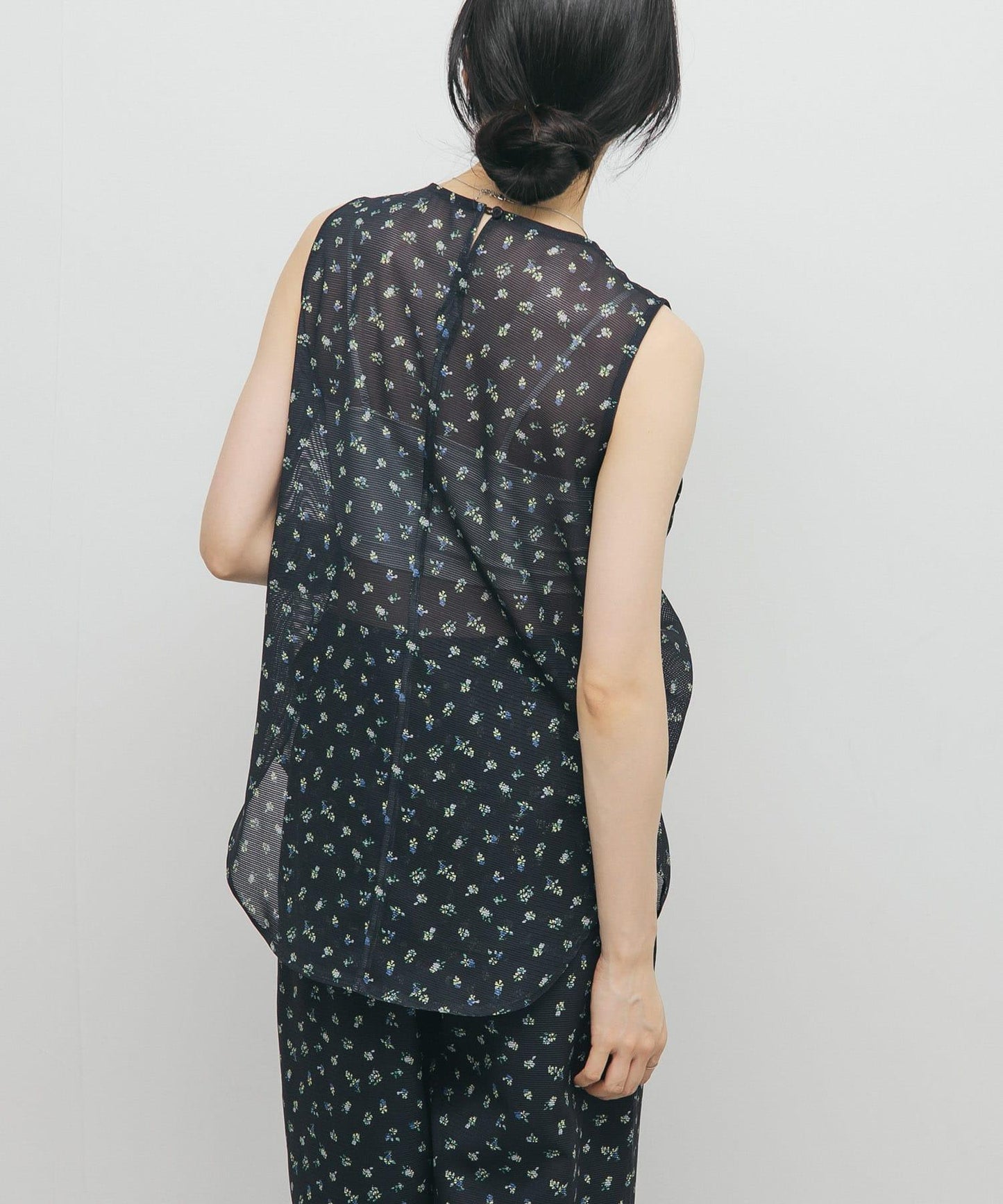 花卉印花網紗上衣