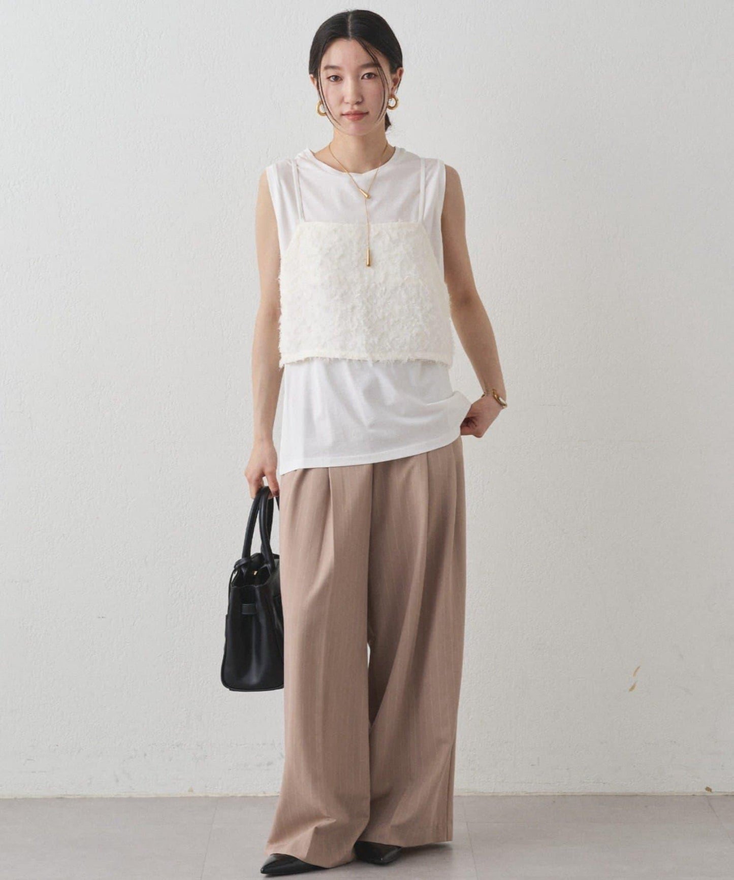 【Loungedress】羽毛吊帶上衣