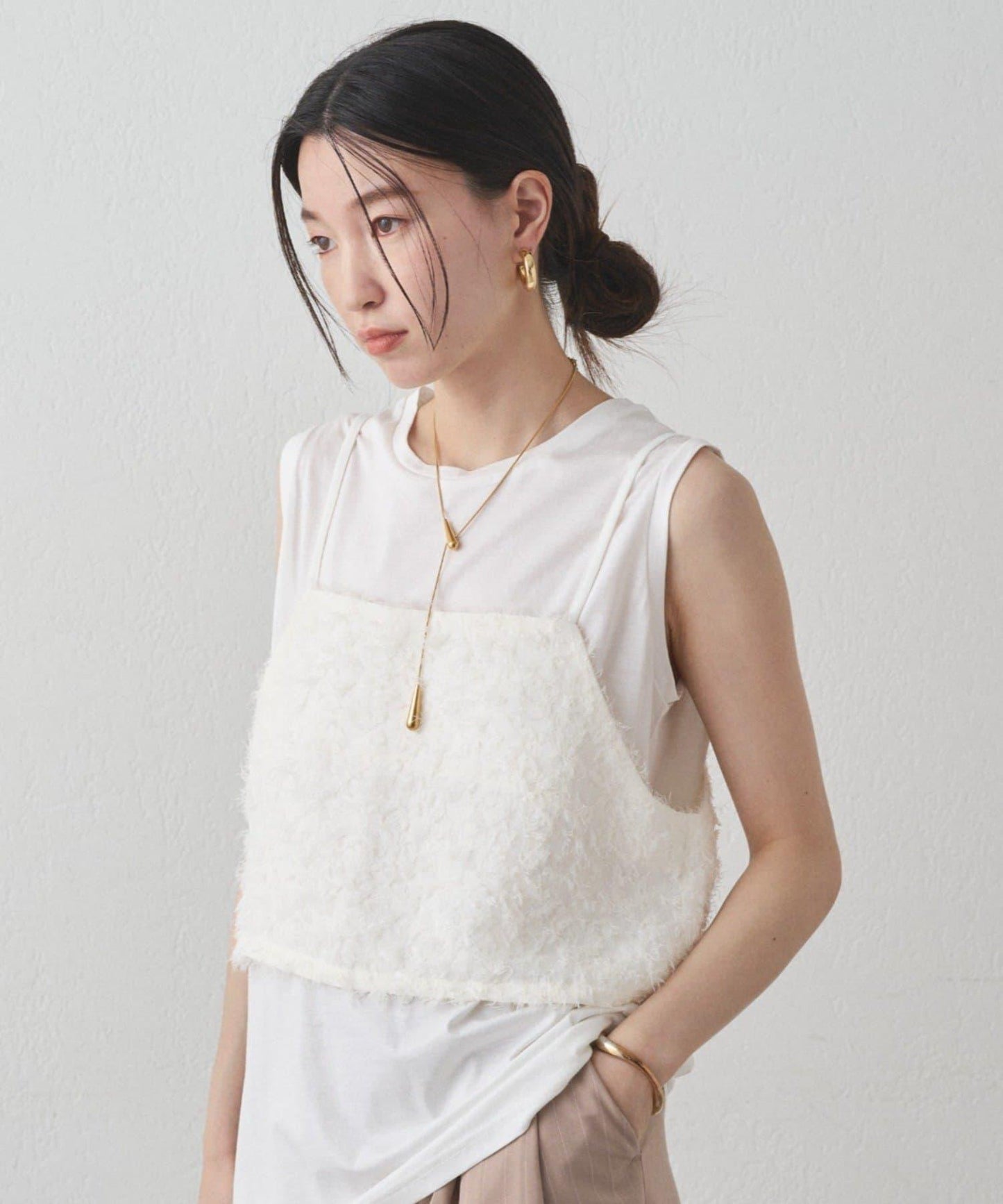 【Loungedress】羽毛吊帶上衣