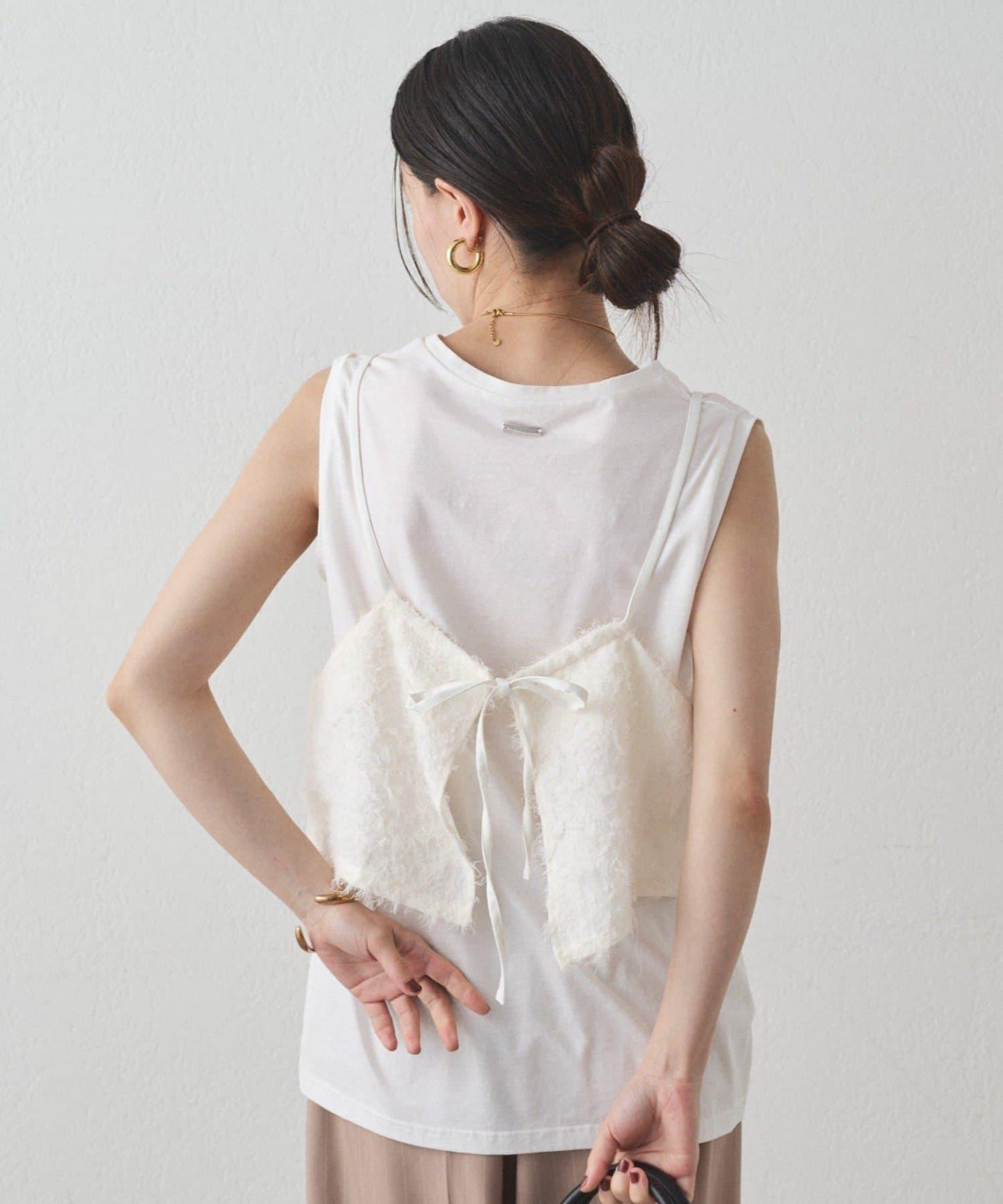 【Loungedress】羽毛吊帶上衣