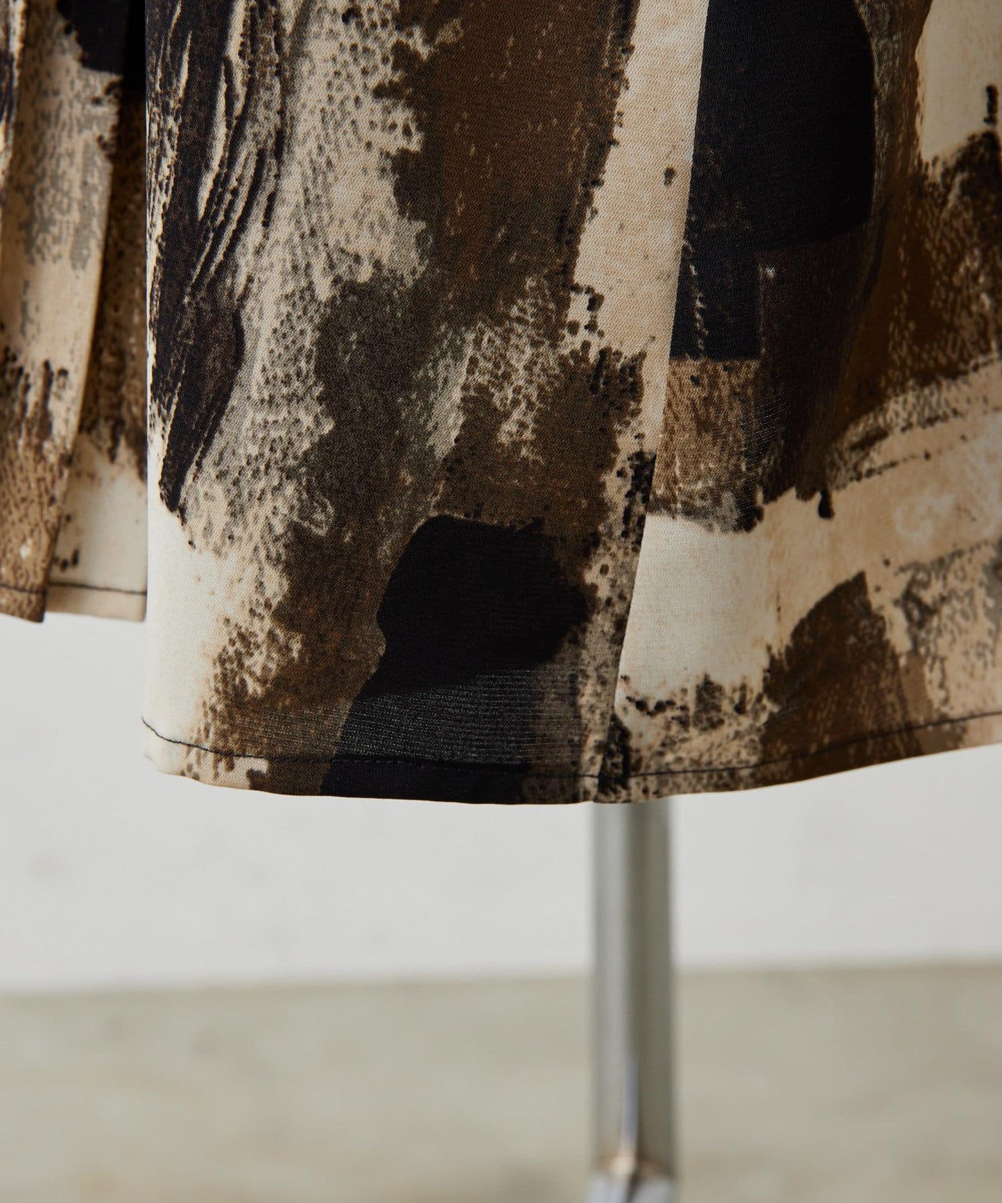 ear PAPILLONNER 短袖 斜向褶皺 連衣裙