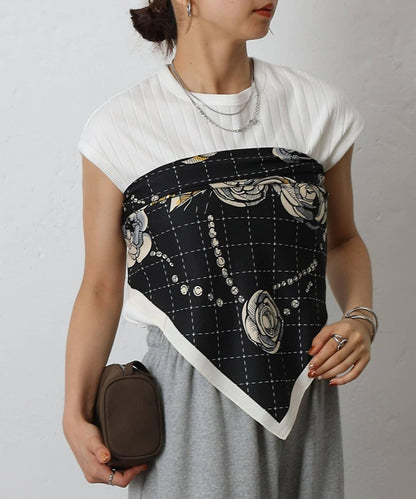 花卉圖案大方巾 90×90