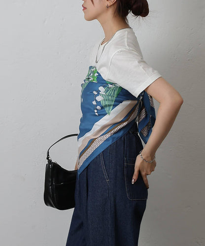 鈴蘭花圖案大方圍巾 90×90