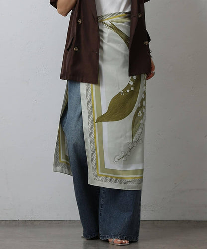 鈴蘭花圖案大方圍巾 90×90