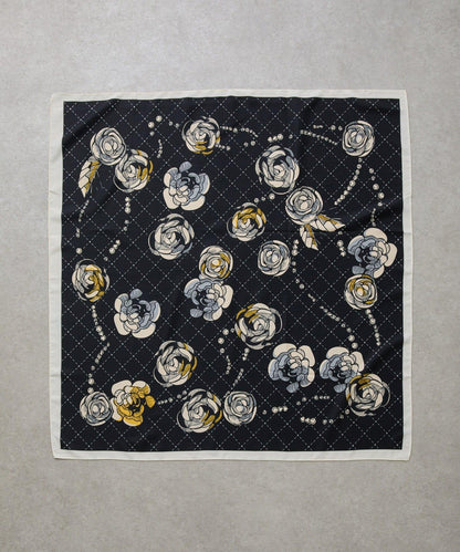花卉圖案大方巾 90×90