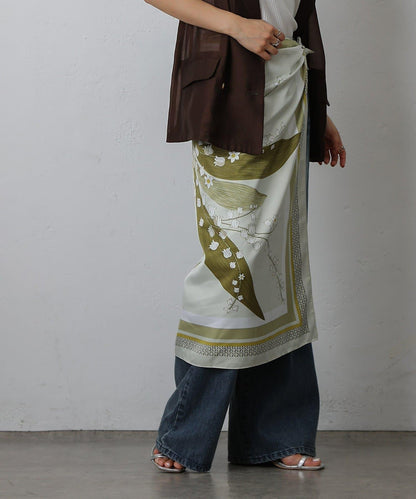 鈴蘭花圖案大方圍巾 90×90