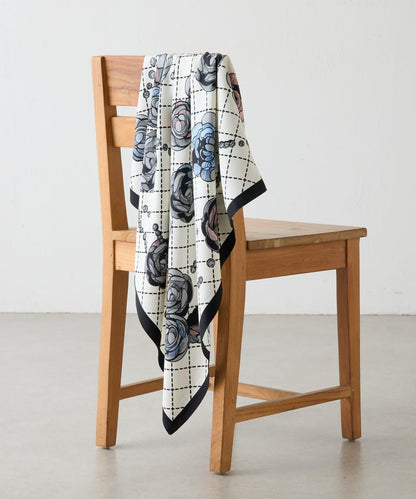 花卉圖案大方巾 90×90