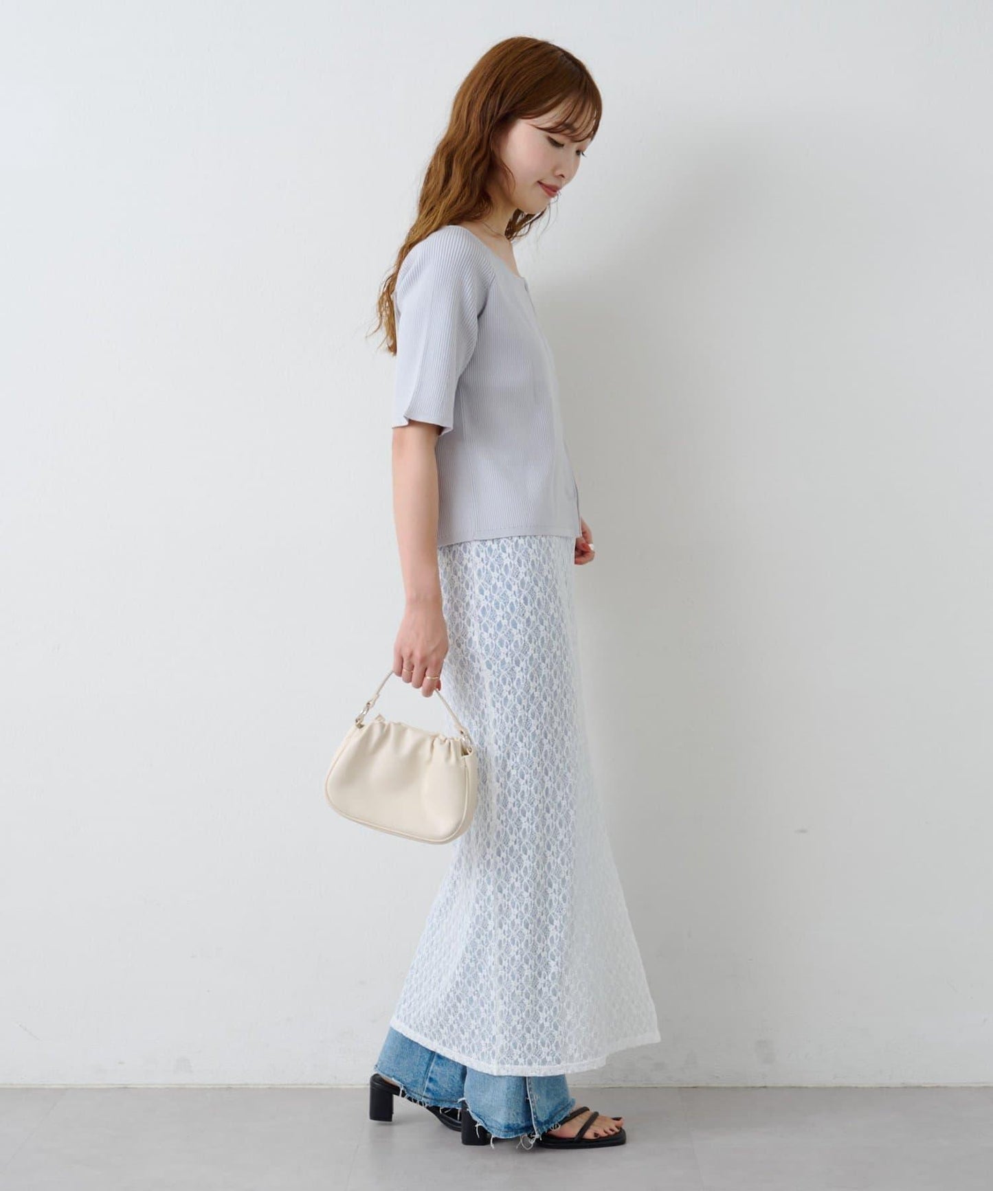 Kastane B 蕾絲開叉半身裙