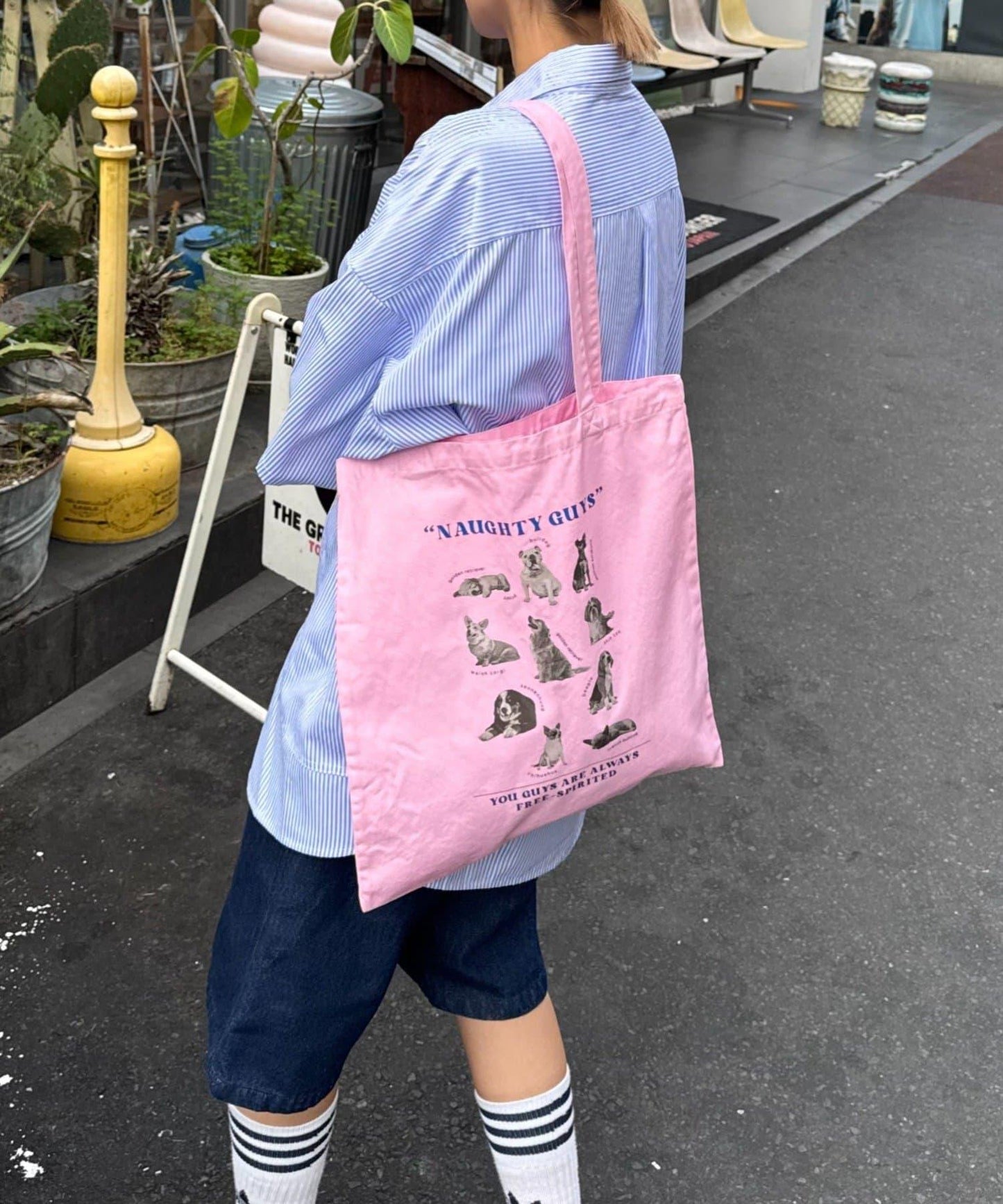 【SOUNDSGOOOOD】犬印花掛飾帶手提包