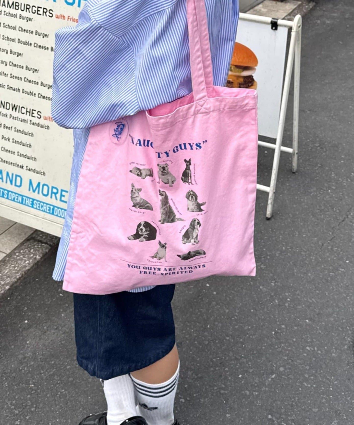 【SOUNDSGOOOOD】犬印花掛飾帶手提包