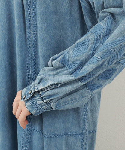 刺繡連衣裙