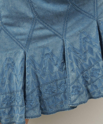 刺繡連衣裙