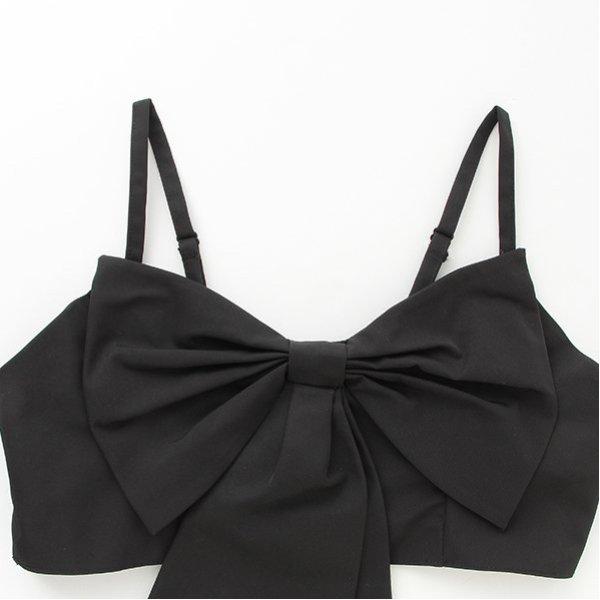 帶蝴蝶結吊帶背心的襯衫連衣裙