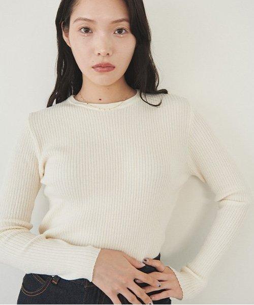 領口刺繡針織套頭衫