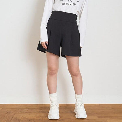 高腰剪裁短褲