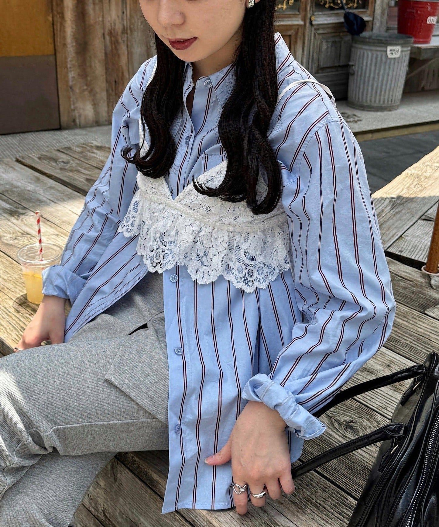 條紋襯衫