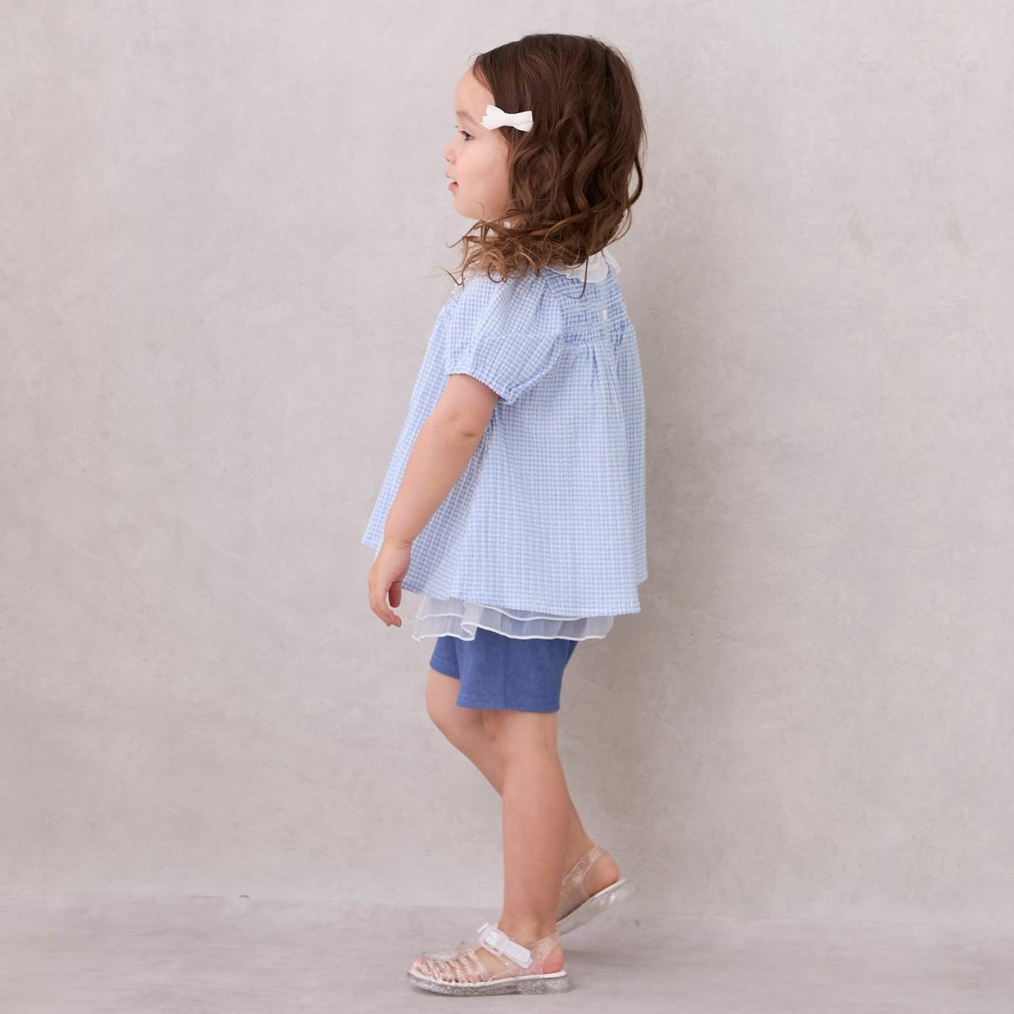 領口愛心刺繡長款上衣