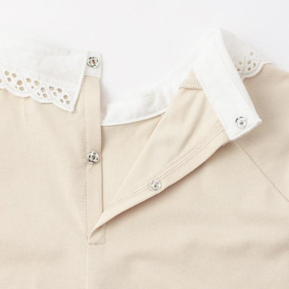 【AMI】【接觸涼感】刺繡翻領荷葉邊下襬針織套頭衫