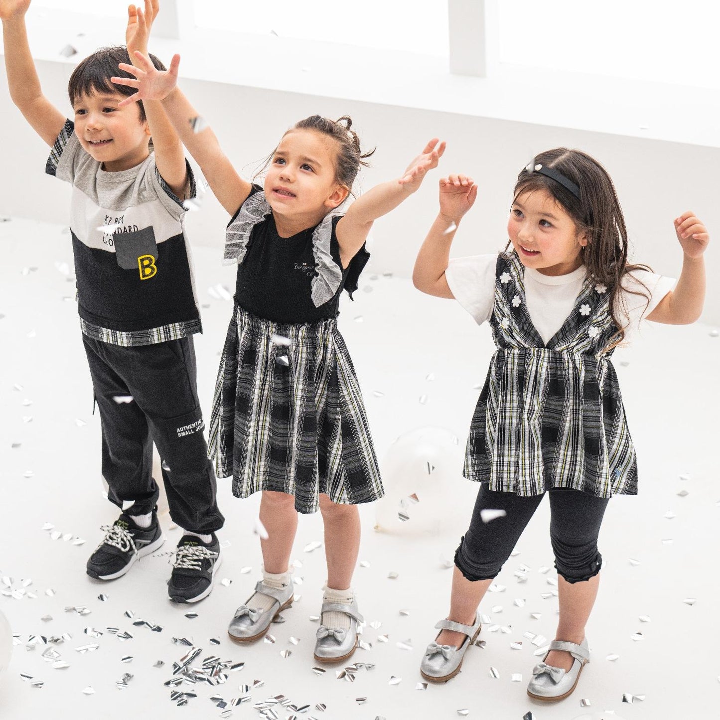 格紋拼接荷葉袖連衣裙