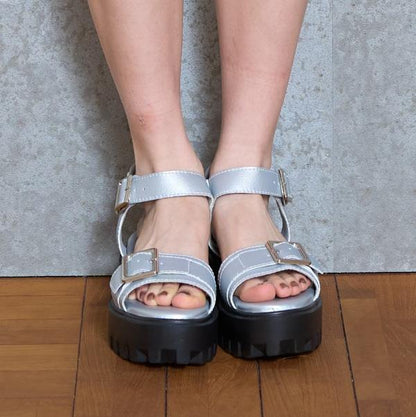 【LTXC】金屬扣帶人造皮涼鞋